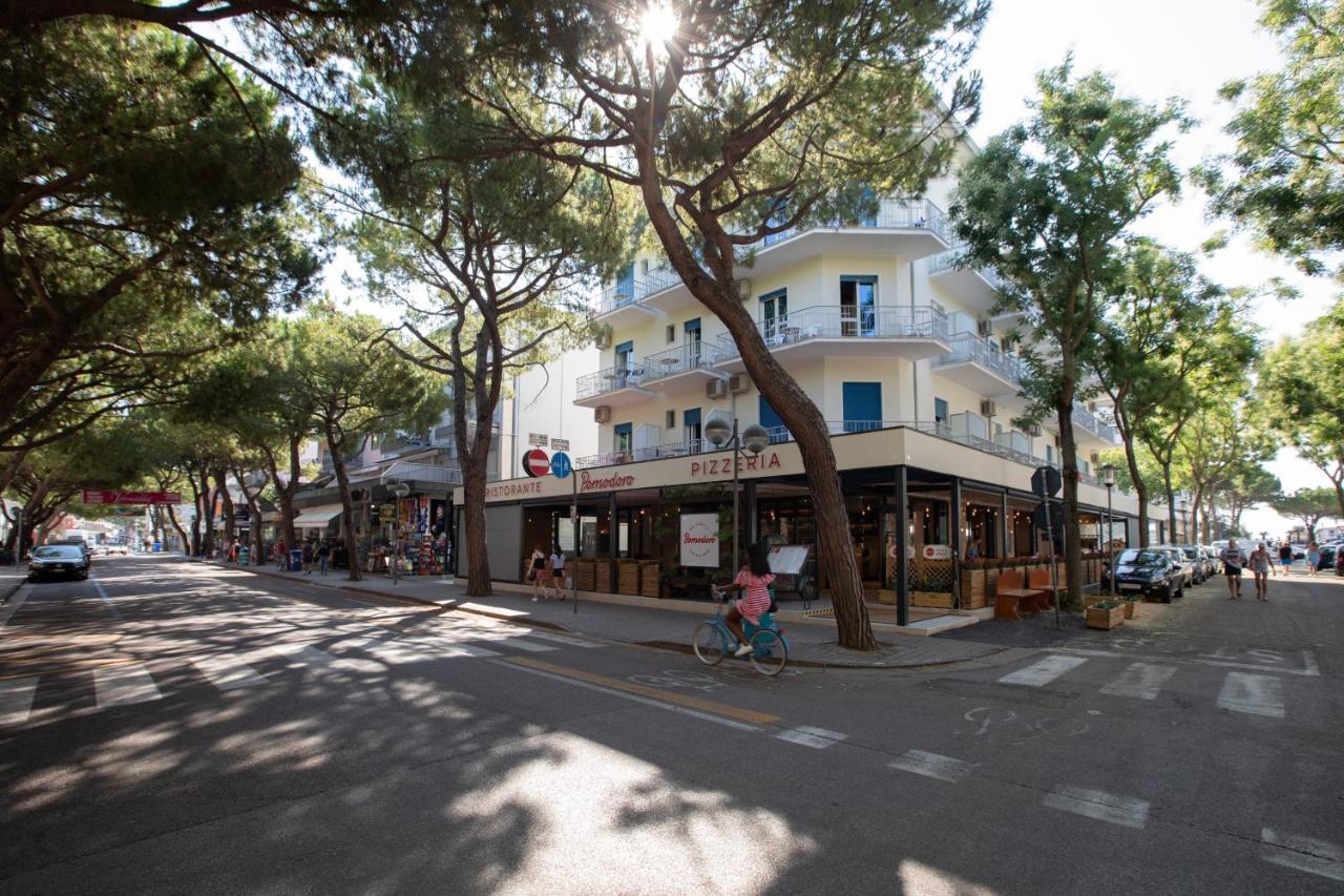 Hotel Danieli Lido di Jesolo Exterior photo