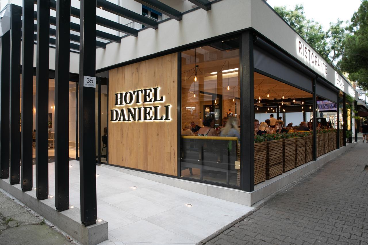 Hotel Danieli Lido di Jesolo Exterior photo